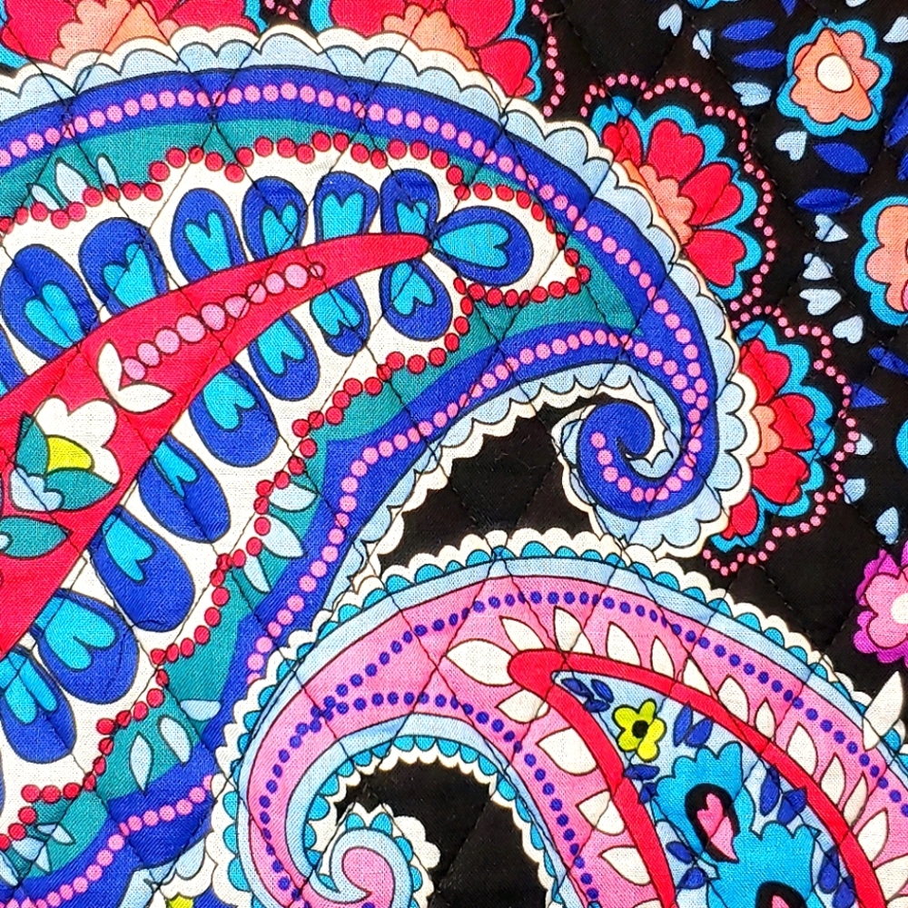 Vera Bradley Lg. Traveler Duffel Haymarket Paisley - Picture 7 of 8